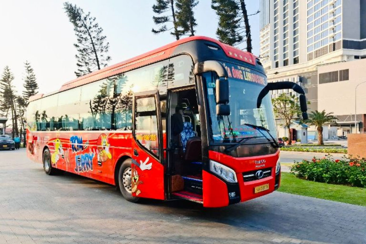 Understanding the Route from Quang Binh to Hoi An Understanding the Route from Quang Binh to Hoi An