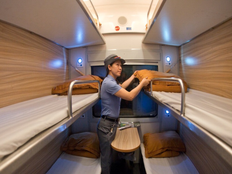 How to Travel by Train From Ninh Binh to Sapa