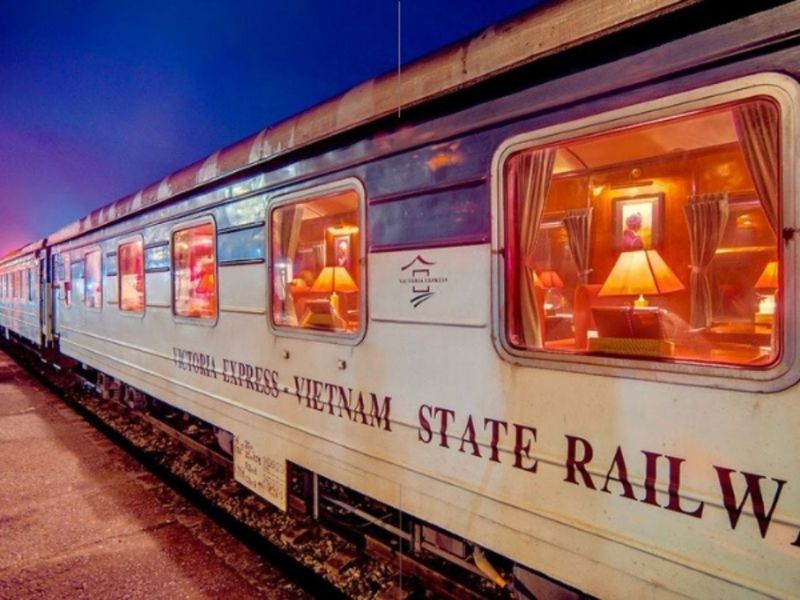 Luxury Train Hanoi to Sapa