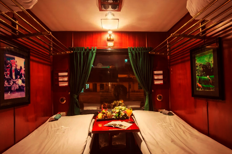Why Choose a Luxury Train Hanoi to Sapa