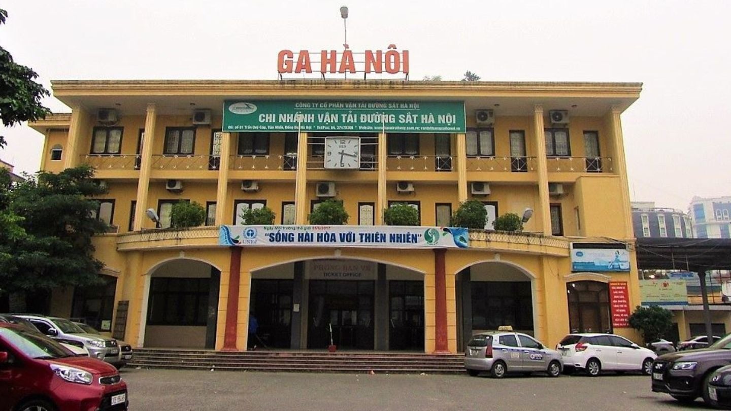Hanoi Railway Station 7 Tran Quy Cap Station