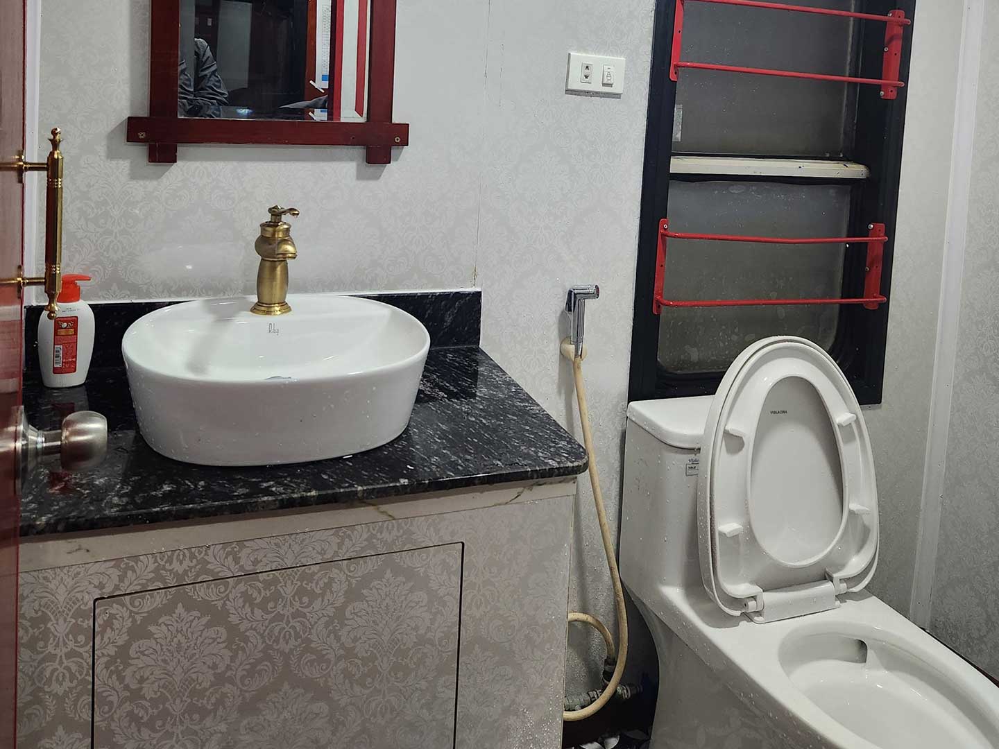 Vicsapa Train – Cabins, Schedule & Prices 9 vic sapa train form hanoi to sapa 5