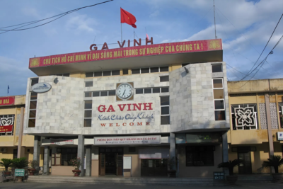Vinh railway station 1